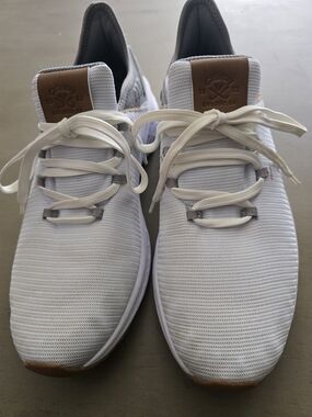 Callaway White Mesh Athletic Sneakers with Brown Accents